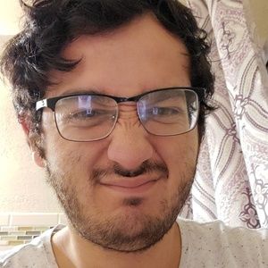 Meet your Posher, Efren